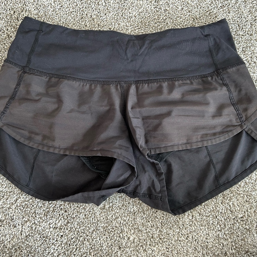 Lululemon Speed Up Low-Rise Lined Short 2.5" Black Size 4
